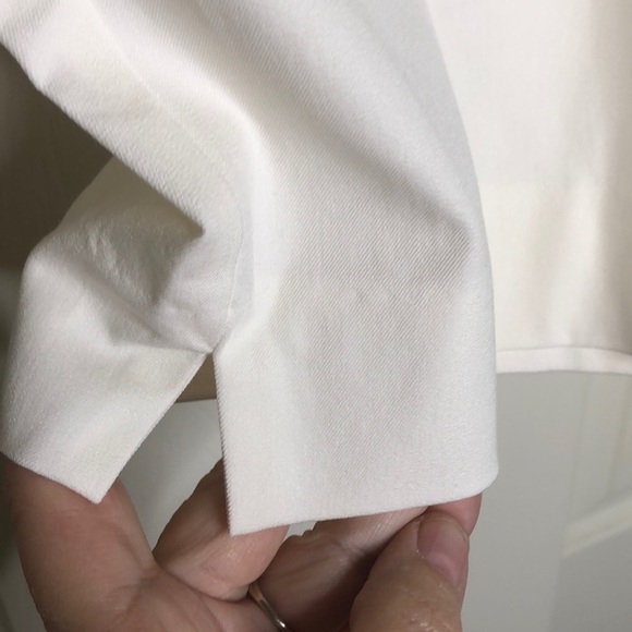 CHICO’S Secret Stretch White Shorts - Picture 4 of 11